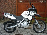 dakar 650 - right side_web.jpg