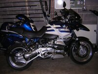 bikes in garage 016.jpg