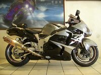 2005-gsxr1300-hayabusa.jpg