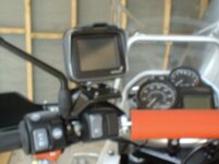 TomTom Rider Mirror mount.jpg