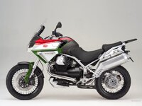 moto-guzzi-stelvio-tricolore-by-luca-bar_2.jpg