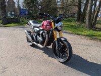Triumph-Speed400-05.jpg
