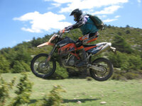 152146783-M.jpg