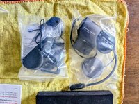Mounting kit & speakers.jpg Mounting kit & speakers.jpg