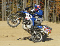 211051670-M.jpg