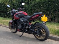 Triumph-Trident-800-08.jpg