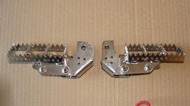 footpegs 1150gs 004.jpg