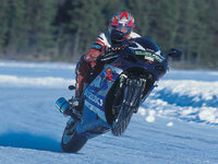 Suzuki-GSXR-On-Ice.jpg