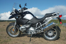 R1200.jpg