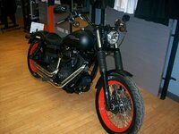 Harley Davidson Street Black Bob 1.jpg