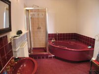 mulberry-bathroom.jpg