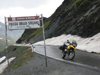 bike @ top of stelvio with sign.jpg