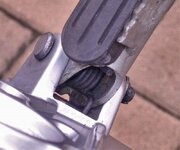 footpeg.jpg footpeg.jpg