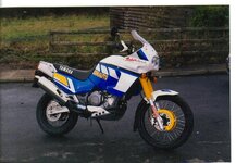 XTZ750.jpg