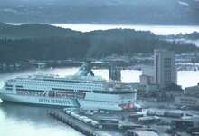 DFDS Danskebåten i Oslo 30jan1630.jpg