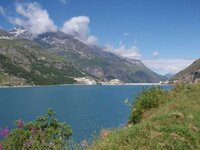 Tignes.jpg Tignes.jpg