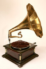 istockphoto_736568_gramaphone.jpg