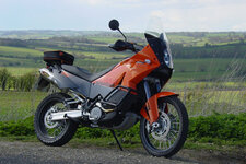 latest 990i 1.jpg