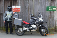68246324-M.jpg
