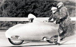 bmw_henne_1.jpg