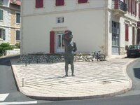 S7300116.jpg