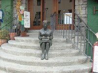 S7300175.jpg