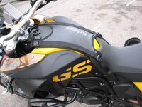 resized_Kreiga tank bag, 800gs 001.jpg