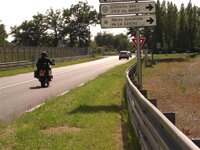 Approach to Arnage (Medium).JPG