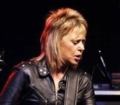 suzi_quatro_1983455.jpg