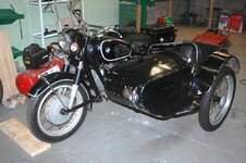 with sidecar quarter view.jpg