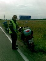 06082008 Zelenogradsk-Sovetsk skilt, to mc, guiden.jpg